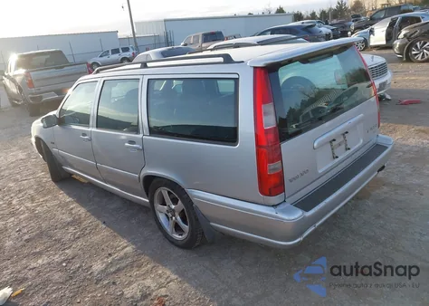 1998 Volvo V70 R из США, поврежденный, VIN YV1LW5241W2510146